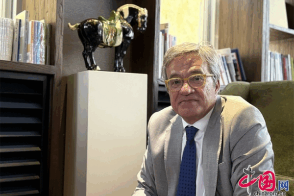 Javier García: «El periodismo tiene mucho campo para fomentar el diálogo entre civilizaciones»