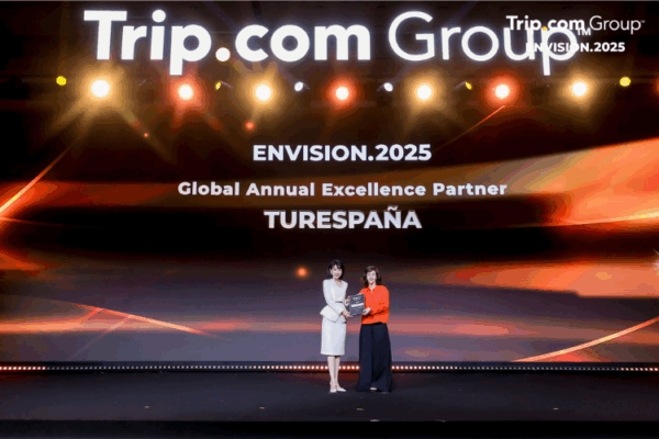 Turespaña, premiada por Trip.com en Shanghái por el auge del turismo chino hacia España