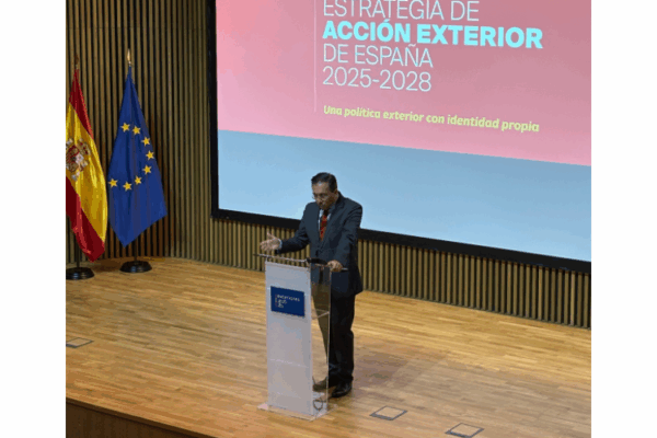 España reivindica una «agenda bilateral propia» con actores como China en la nueva Estrategia de Acción Exterior 2025-2028
