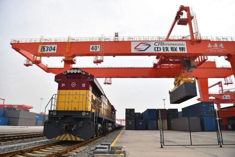 China y el auge del corredor euroasiático para evitar los cuellos de botella marítimos