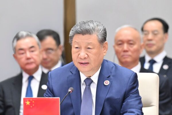 El presidente chino, Xi Jinping, pronuncia un importante discurso durante la 26ª Reunión del Consejo de Jefes de Estado de la Organización de Cooperación de Shanghai (OCS), en Bishkek, Kirguistán, el 1 de septiembre de 2026. (Xinhua/Zhai Jianlan)