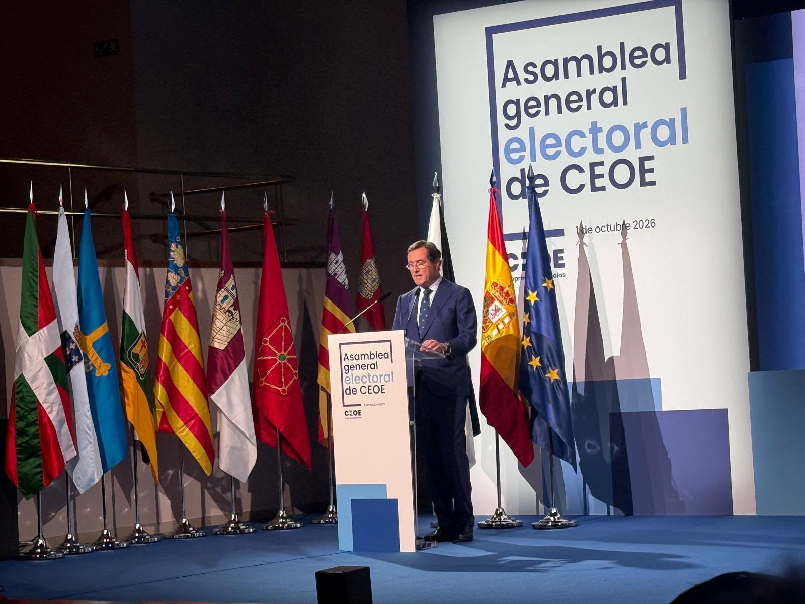 Ramón M.ª Calduch participa, como presidente de ACCEDER (Grupo Cátedra China) y miembro de la Junta Directiva de CEOE, en la Asamblea General Electoral que reelige a Antonio Garamendi hasta 2030