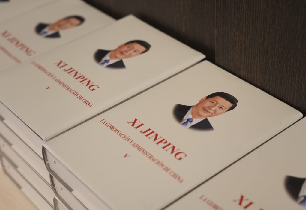 Libro Xi Jinping en español - V - La Gobernanza de China - Presentación - Fundación Cátedra China