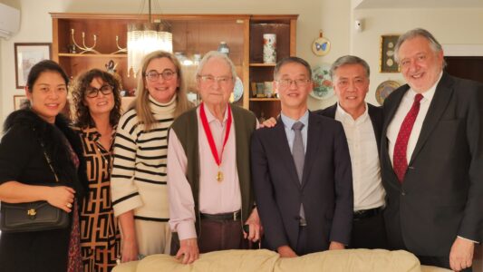 MARCELO MUÑOZ, MARTA MONTORO Y EMBAJADOR DE CHINA EN ESPAÑA - Fundación Cátedra China